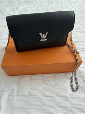 Louis Vuitton Black Leather Chain Crossbody Bag with Silver Hardware